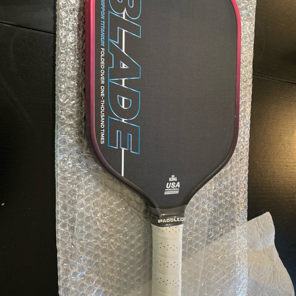 King USA Black Pickleball Paddle
